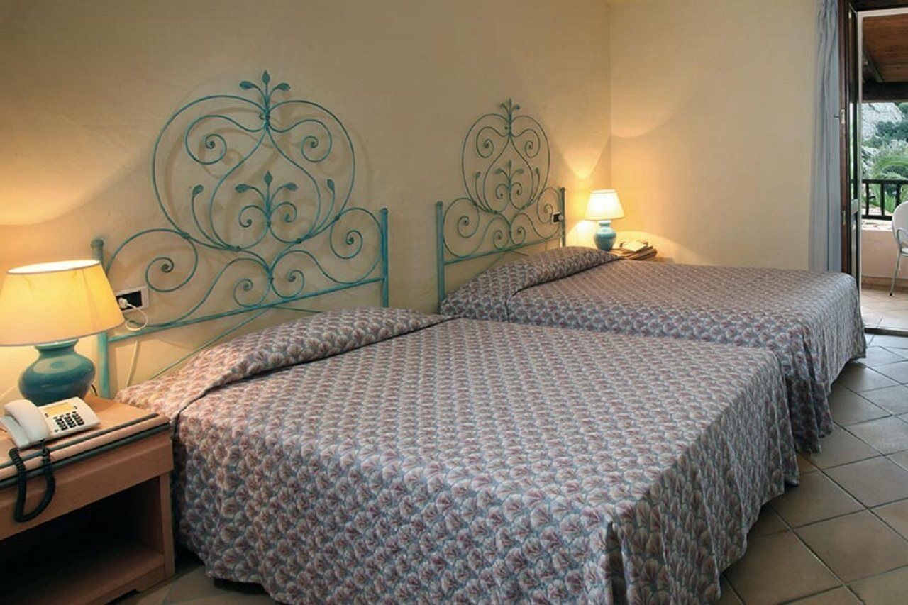 Hotel Pulicinu Baja Sardinia Luaran gambar